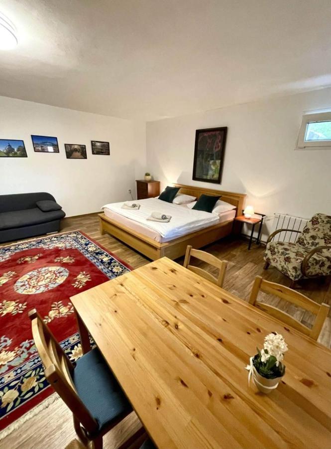 Apartman Lipa Mikulov Eksteriør billede