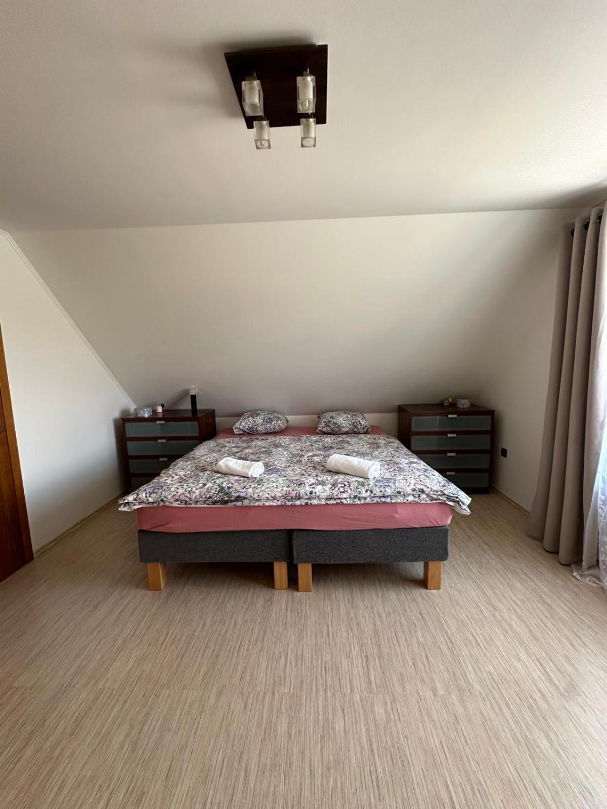 Apartman Lipa Mikulov Eksteriør billede